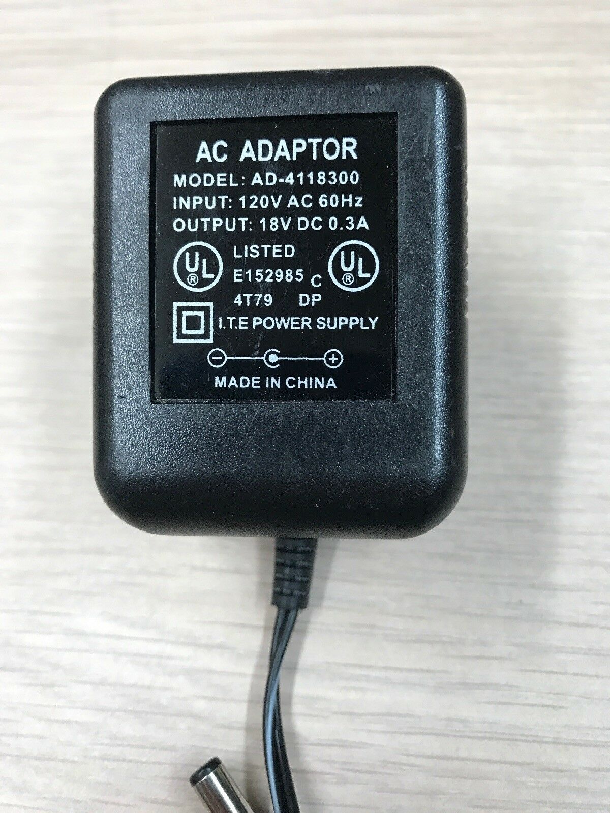 *Brand NEW*AD-4118300 18VDC 0.3A Adapter AC/DC Power Supply Charger